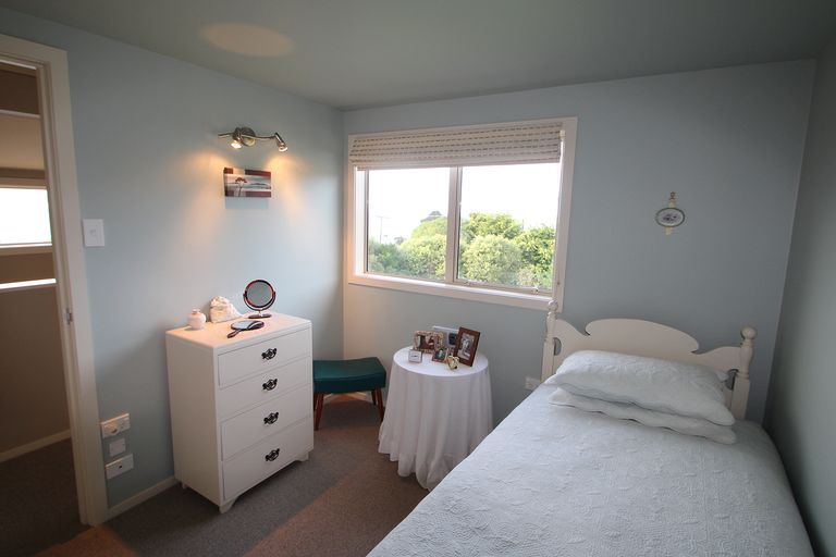 Photo of property in 8b Magdala Street, Kakanui, Oamaru, 9495