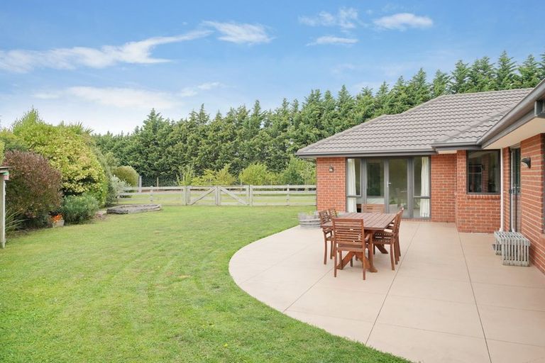 Photo of property in 8 Haydon Place, Amberley, 7410