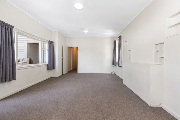 Photo of property in 2/461 Great South Road, Opaheke, Papakura, 2113