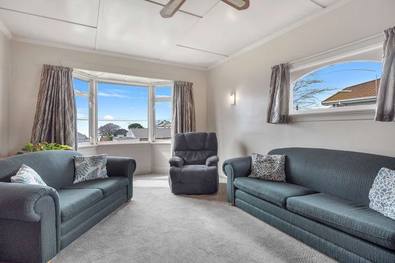 Photo of property in 24 Greta Street, South Hill, Oamaru, 9400