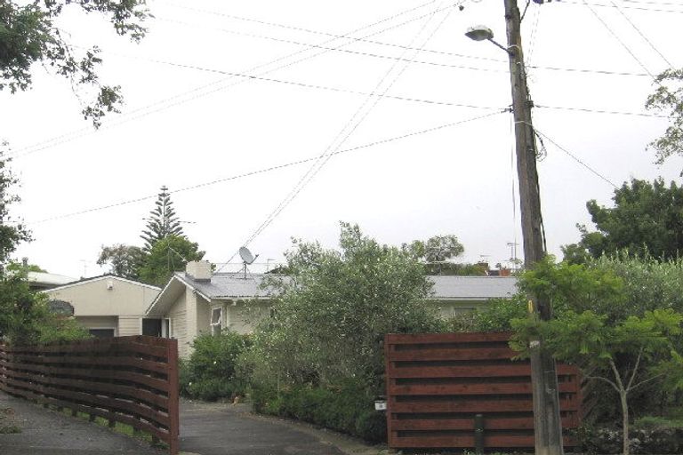 Photo of property in 10a Taranto Place, Glendowie, Auckland, 1071