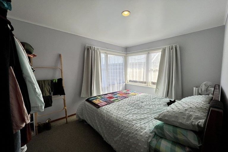 Photo of property in 23 Southsea Crescent, Silverdale, Hamilton, 3216