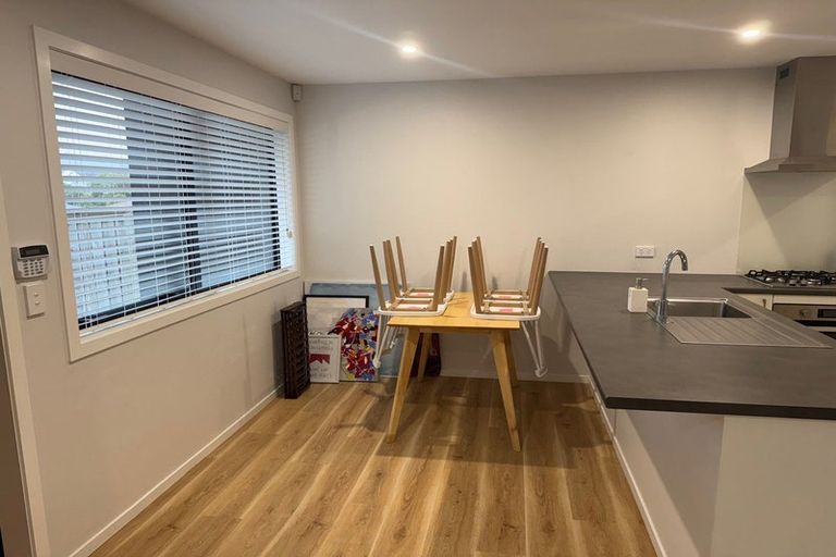 Photo of property in 6e Huia Street, Tawa, Wellington, 5028