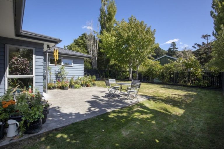 Photo of property in 2/368 Stokes Valley Road, Stokes Valley, Lower Hutt, 5019