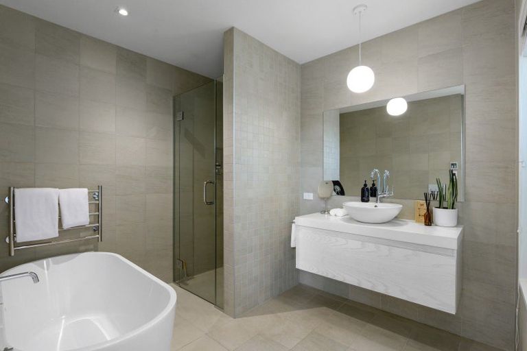 Photo of property in 93 Mays Road, St Albans, Christchurch, 8052