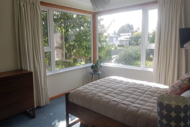 Photo of property in 10 Swansea Street, Hokowhitu, Palmerston North, 4410