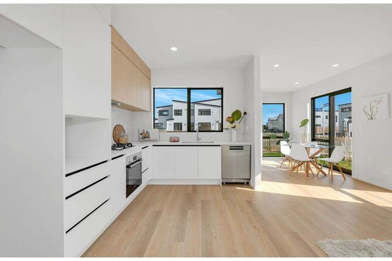 Photo of property in 74 Minhas Road, Papakura, 2110