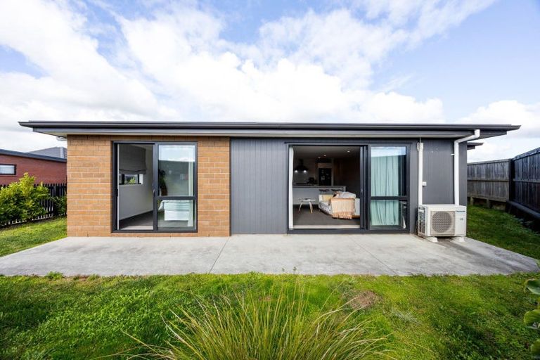 Photo of property in 52 Pragma Rise, Rototuna North, Hamilton, 3210