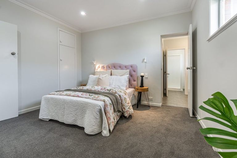 Photo of property in 22 Cliff Road, Papakura, 2110