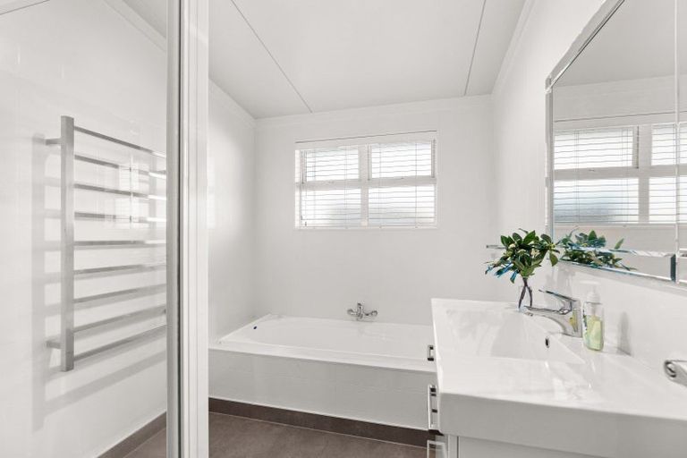 Photo of property in 24 William Donald Drive, Solway, Masterton, 5810