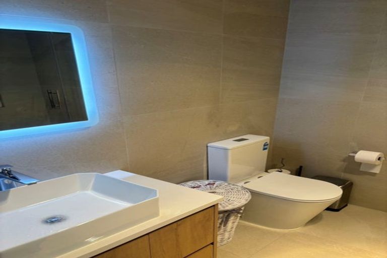 Photo of property in 15 Desalt Drive, Hobsonville, Auckland, 0616