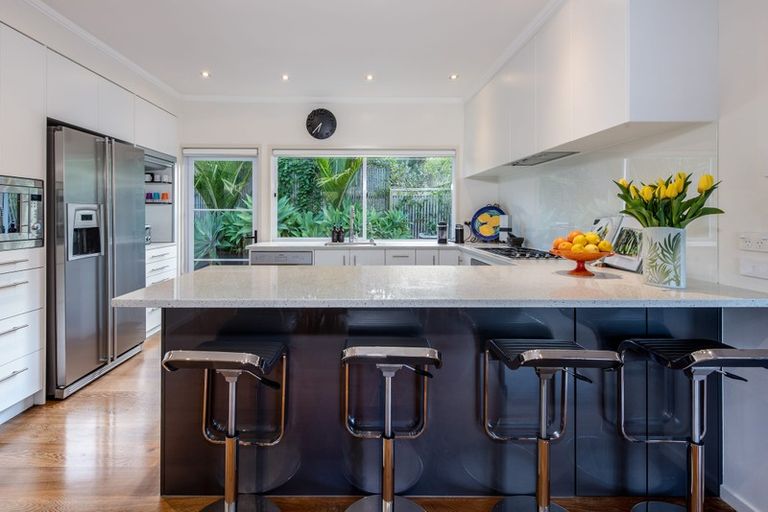 Photo of property in 210 Beach Road, Campbells Bay, Auckland, 0630