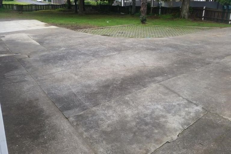 Photo of property in 1/4 Roys Road, Weymouth, Auckland, 2103