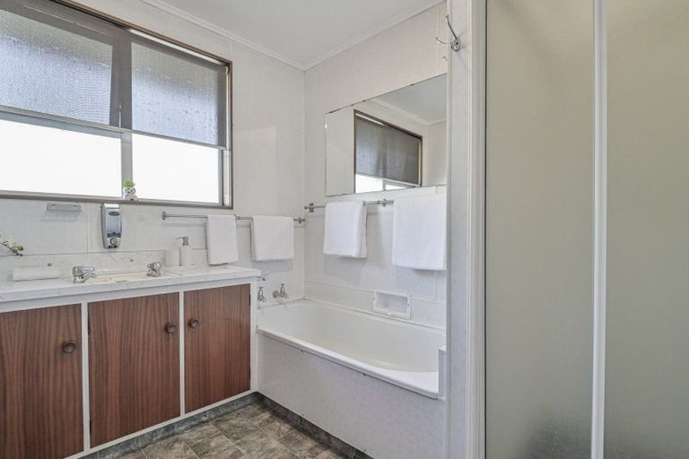 Photo of property in 15 Flaxmere Avenue, Flaxmere, Hastings, 4120