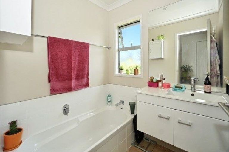 Photo of property in 43a Boucher Avenue, Te Puke, 3119