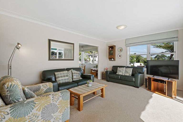 Photo of property in 53 Stanley Avenue, Milford, Auckland, 0620