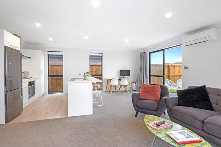 Photo of property in 30 Sholto Duncan Crescent, Halswell, Christchurch, 8025