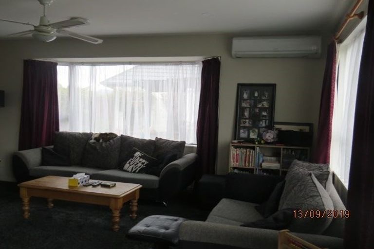 Photo of property in 11 Rowse Street, Rangiora, 7400