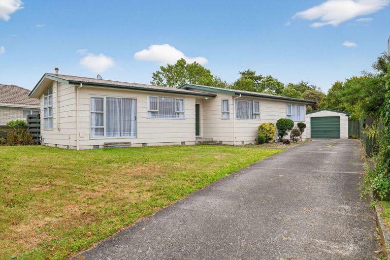 Photo of property in 36 Abraham Crescent, Milson, Palmerston North, 4414