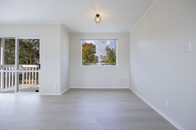 Photo of property in 1/50 Borich Road, Sunnyvale, Auckland, 0612