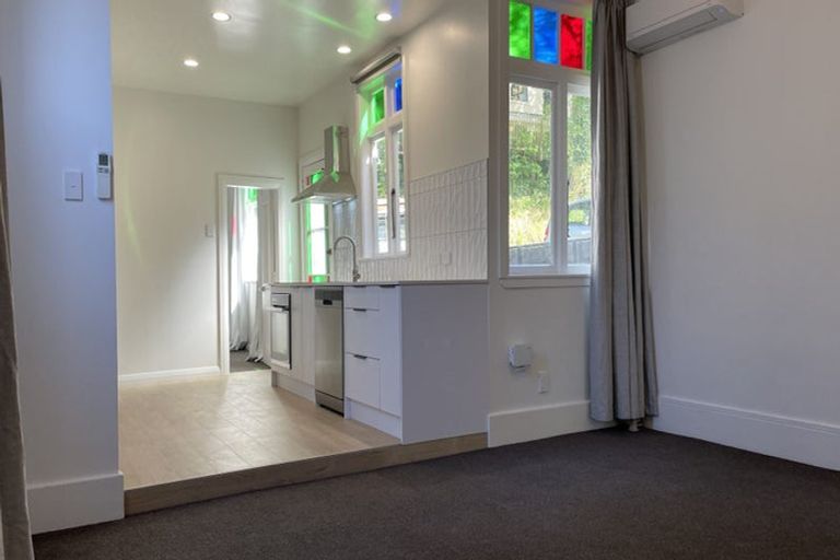 Photo of property in 361 The Terrace, Te Aro, Wellington, 6011