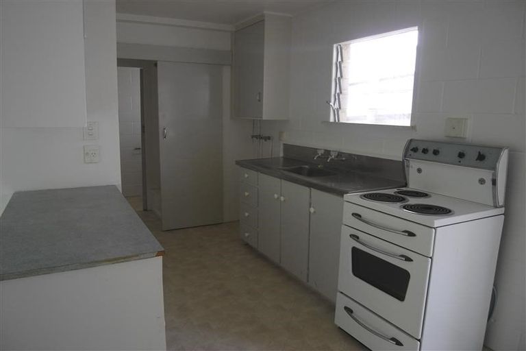 Photo of property in 1a Rimu Street, New Lynn, Auckland, 0600