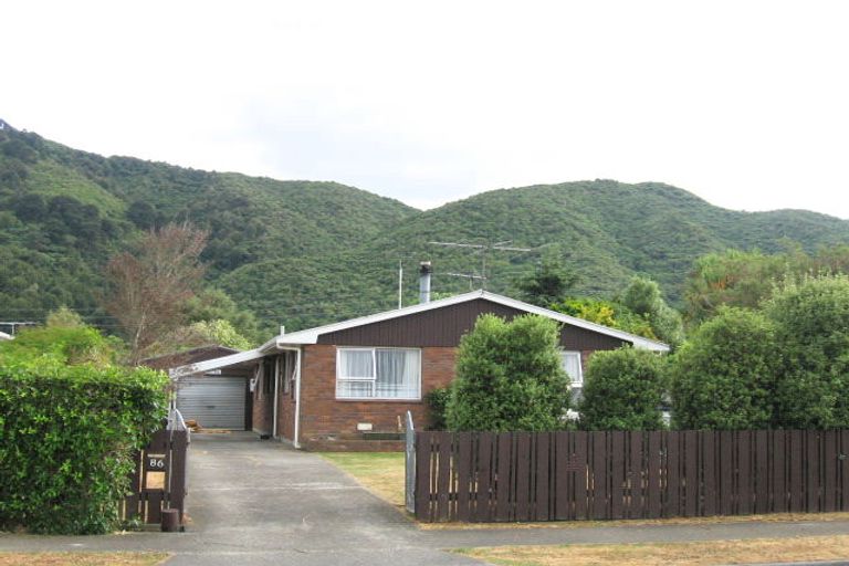 Photo of property in 86 Pasadena Crescent, Totara Park, Upper Hutt, 5018
