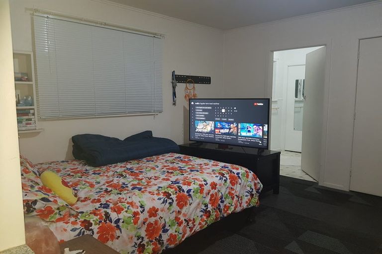 Photo of property in 12 Bass Road, Mount Wellington, Auckland, 1060