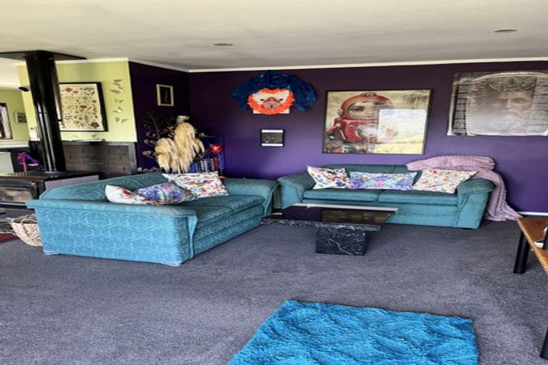 Photo of property in 136 Holborn Drive, Stokes Valley, Lower Hutt, 5019