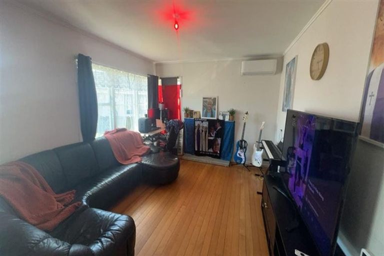 Photo of property in 5 Bolton Place, Otara, Auckland, 2023