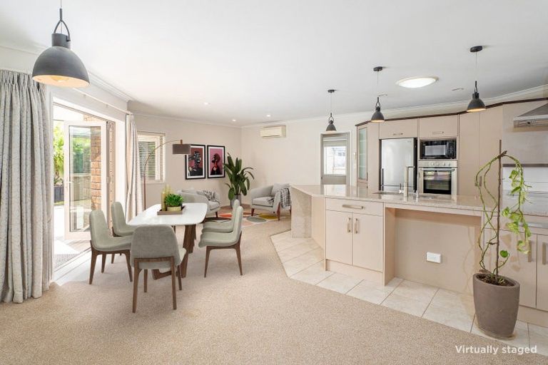 Photo of property in 20 Waitotara Way, Whitianga, 3510