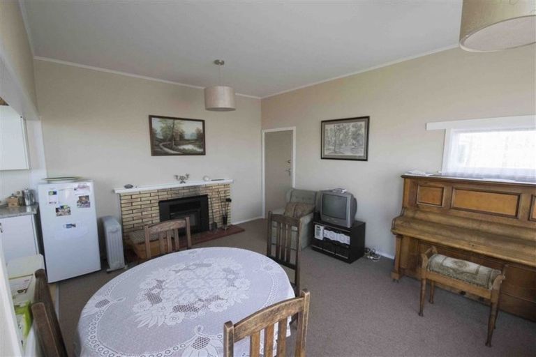 Photo of property in 8 Waikuku Beach Road, Waikuku Beach, 7473