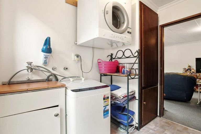 Photo of property in 2b Runciman Street, Green Island, Dunedin, 9018