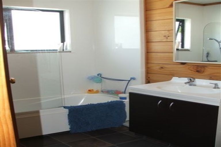 Photo of property in 28c Alison Street, Hamilton Lake, Hamilton, 3204