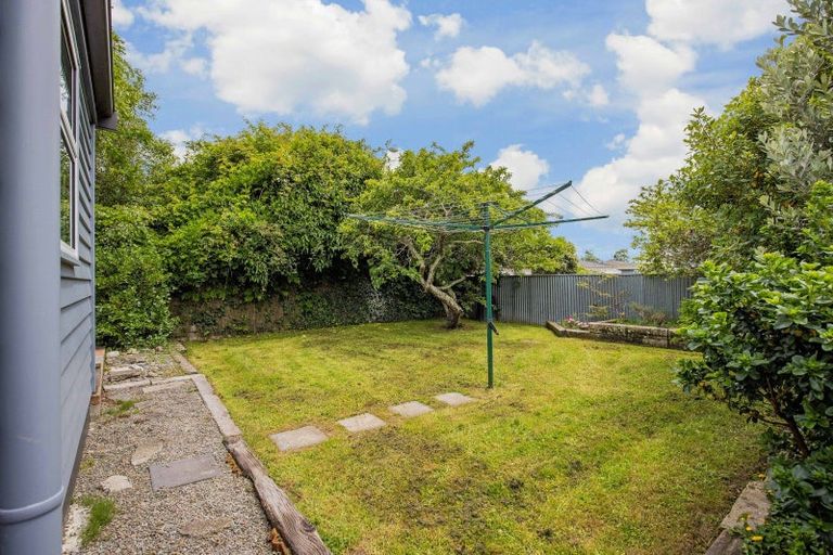 Photo of property in 18 Kaituna Street, Milson, Palmerston North, 4414