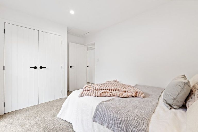 Photo of property in 11 Marina Grove, Frankleigh Park, New Plymouth, 4310