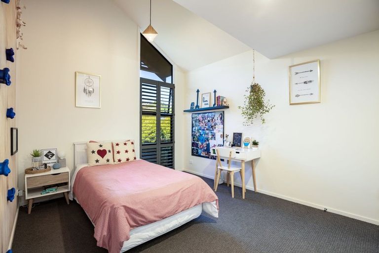 Photo of property in 10 Pike Place, Ferndale, New Plymouth, 4310