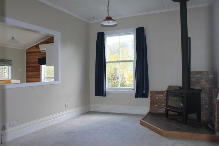 Photo of property in 6 Rentone Street, Stepneyville, Nelson, 7010