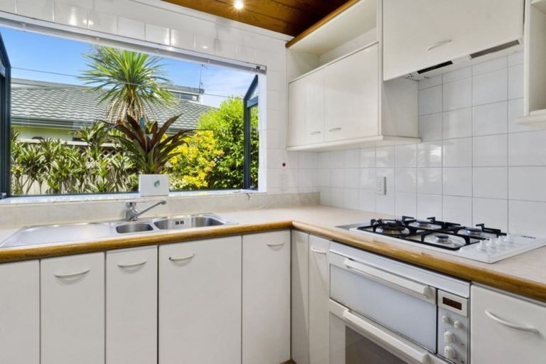 Photo of property in 3/53 Anzac Road, Browns Bay, Auckland, 0630