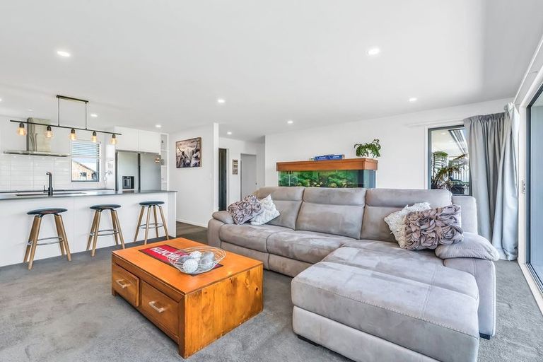 Photo of property in 13 Huntaway Lane, Dunsandel, 7682