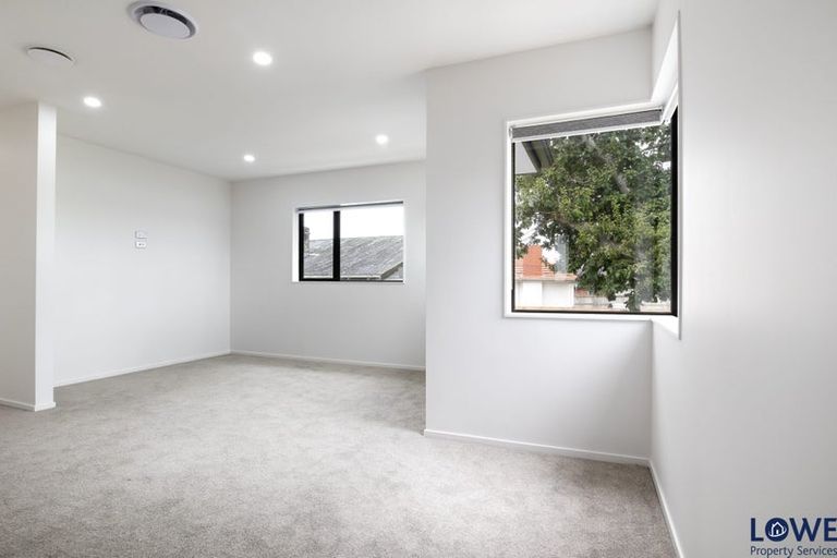 Photo of property in 33 Clendon Avenue, Papatoetoe, Auckland, 2025