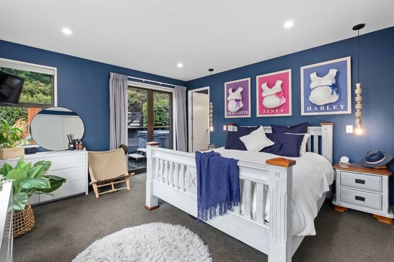 Photo of property in 8 Edgewood Place, Wanaka, 9305