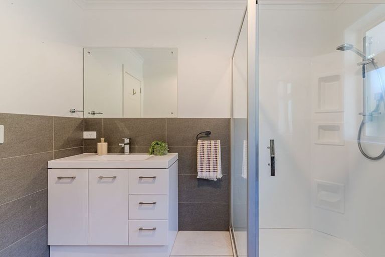 Photo of property in 14 Seaview Terrace, Kew, Dunedin, 9012