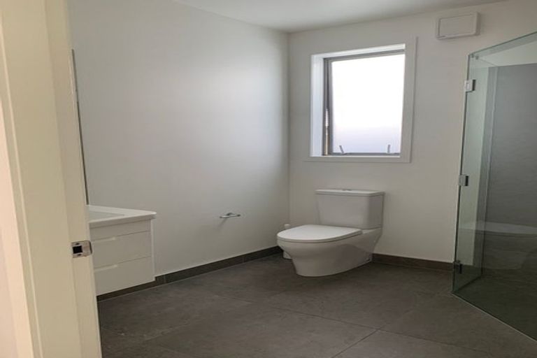 Photo of property in 4 Glide Lane, Whitby, Porirua, 5024