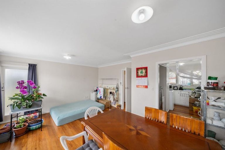 Photo of property in 10 Holden Place, Manukau, Auckland, 2025