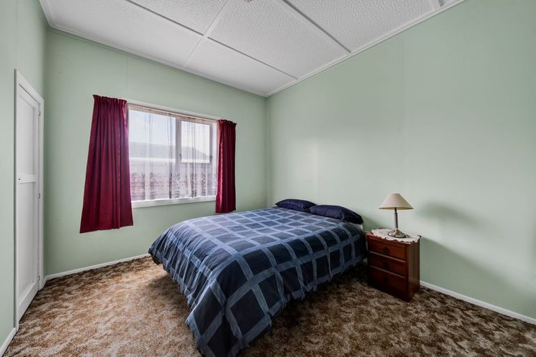 Photo of property in 11 Kent Terrace, Midhirst, Stratford, 4394