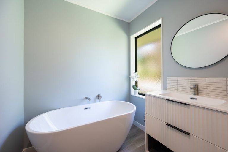 Photo of property in 70 Olympus Way, Richmond, 7020