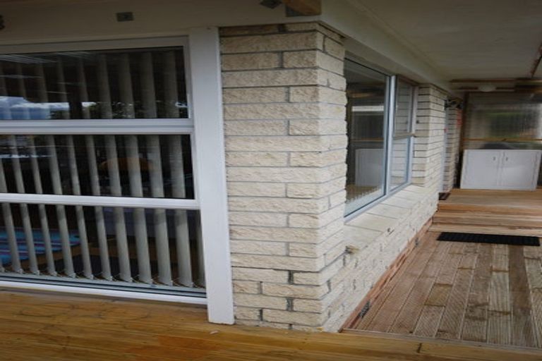 Photo of property in 1/10 Anne Road, Hillcrest, Auckland, 0627