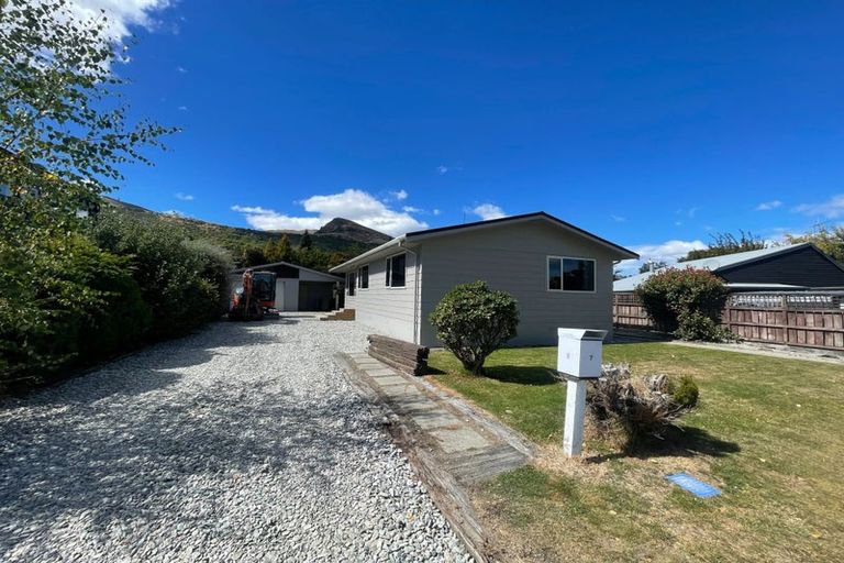 Photo of property in 7 Hood Crescent, Arrowtown, 9302