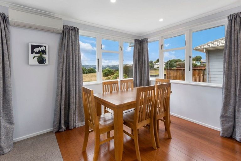Photo of property in 91 Rangituhi Crescent, Takapuwahia, Porirua, 5022